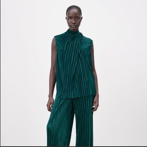 Pleated Blouse green ZARA NWT